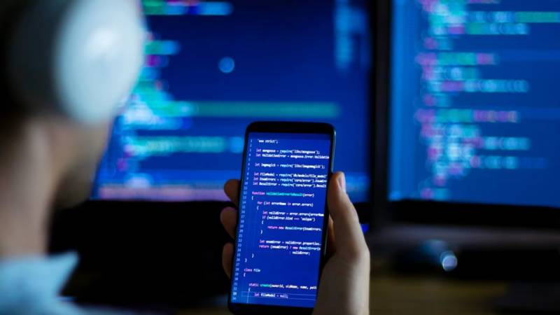 成都高端网站建设的核心标准：设计、技术与体验如何实现三重突破？