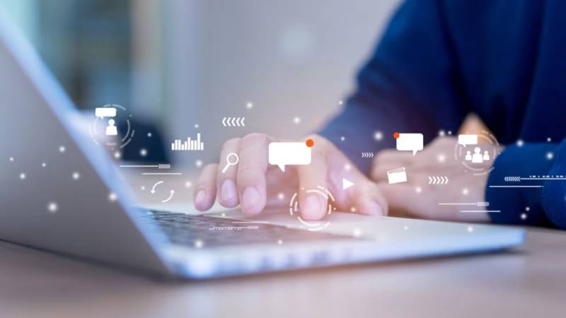 成都外贸网站建设新引擎：多语言定制，助力企业扬帆出海