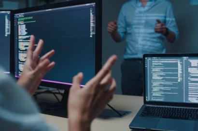 成都网站建设公司怎么选？5大核心维度，助企业避开合作陷阱