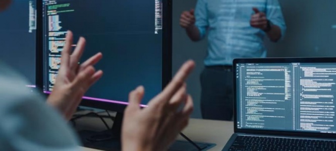 成都网站建设公司怎么选？5大核心维度，助企业避开合作陷阱