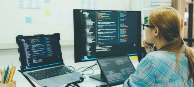 深耕成都外贸：多语言定制网站建设，搭建全球业务沟通桥梁